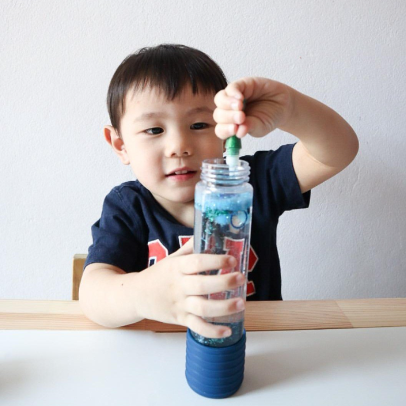 DIY Calm Down Bottle Snow